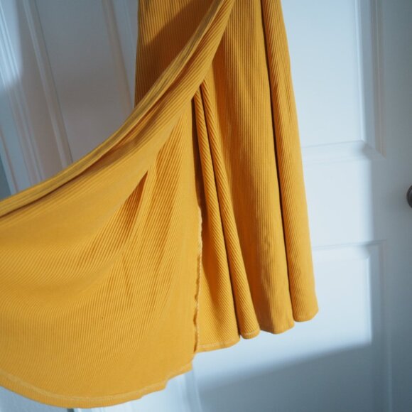 Reformation Sleeveless Wrap Midi Dress Size Small Mustard Yellow Gold - Picture 6 of 10